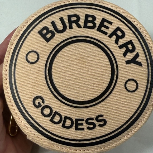 Burberry round cosmetic pouch bag - Picture 12 of 14